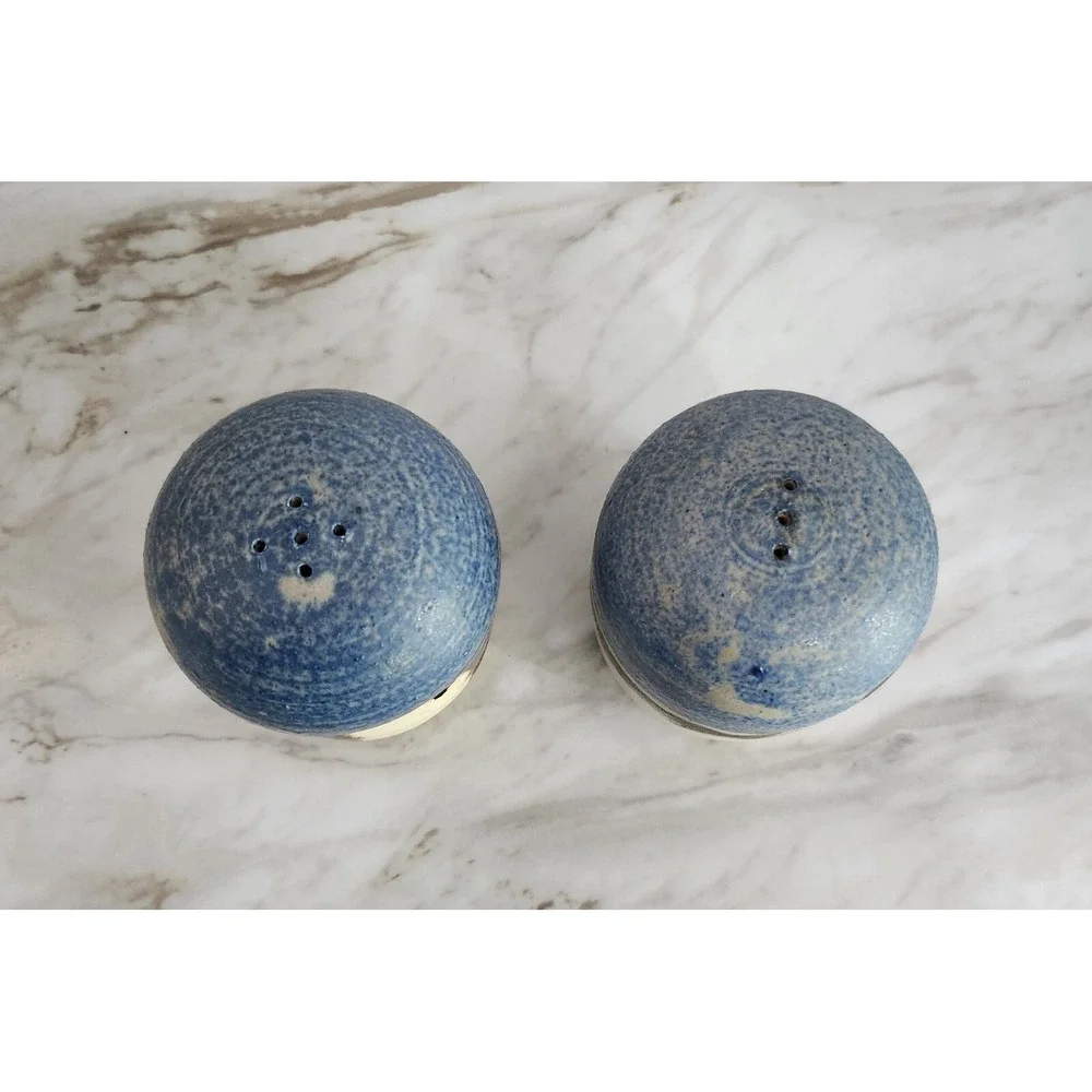 Vintage MCM Walter‎ Hartman Stoneware Pottery Salt And Pepper Shakers Drip Glaze